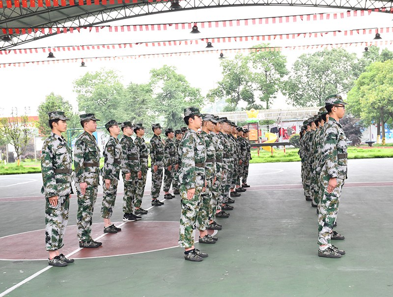 軍姿隊列訓練,軍事訓練學校,青少年特訓學校,素質教育學校