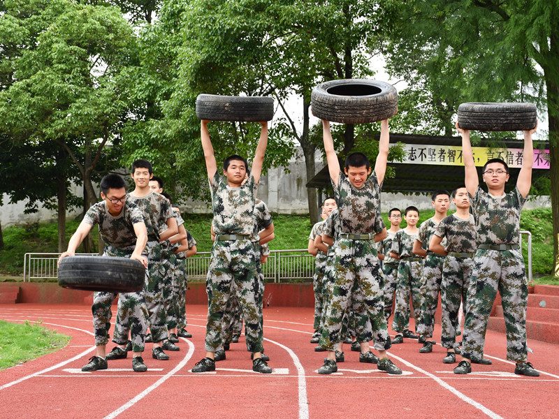 特訓(xùn)學(xué)校,叛逆孩子學(xué)校,厭學(xué)孩子學(xué)校