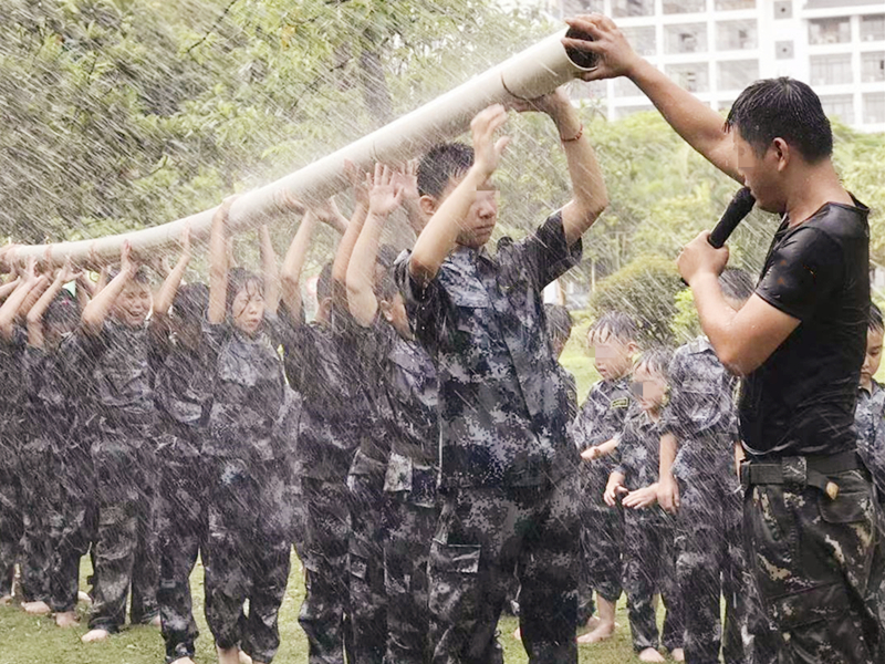 厭學學校,軍事拓展學校,特訓學校